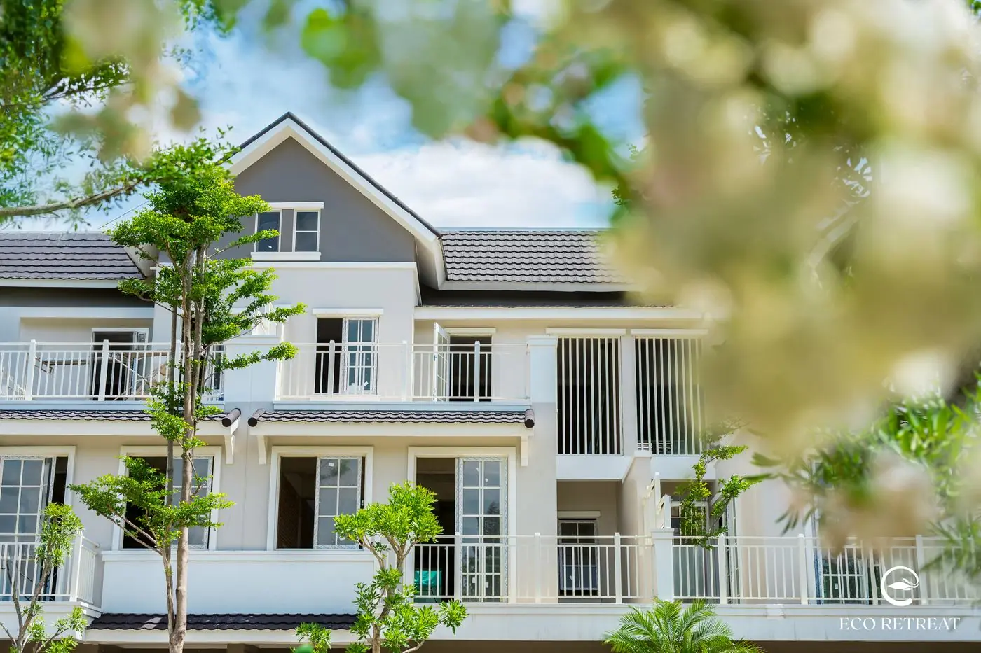 Nội thất bàn giao thực tế Eco Retreat