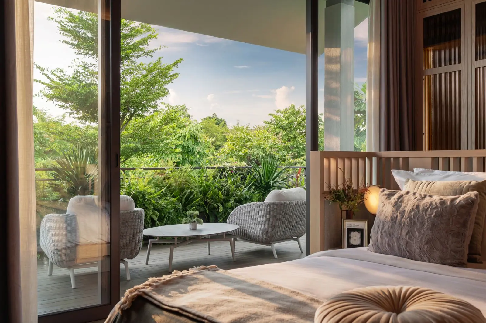 Ban công phòng ngủ view rừng Retreat Forest